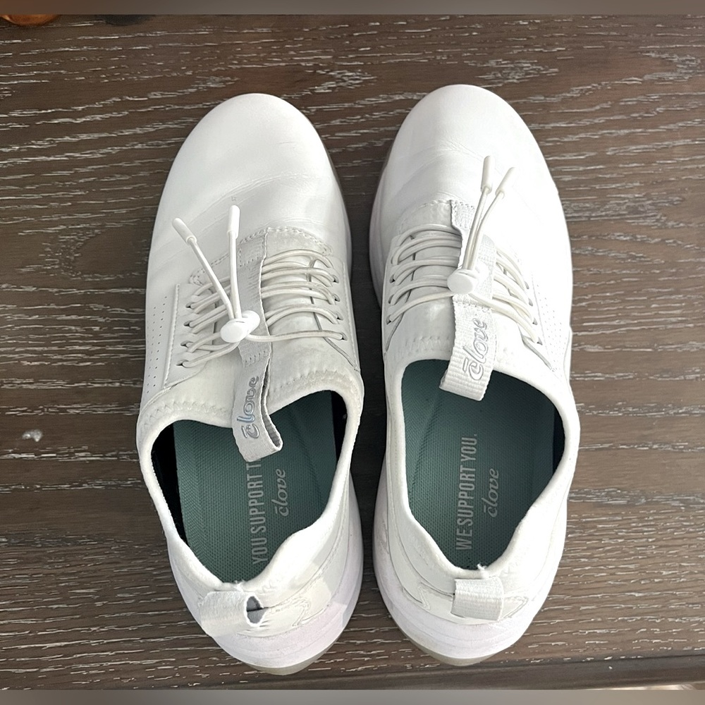 CLOVES size 8.5 VGUC!!